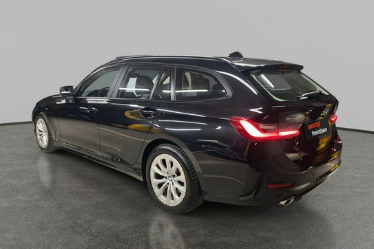 BMW Seria 3 320d xDrive mHEV Luxury Line aut