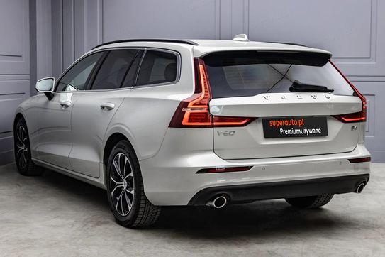 Volvo V60 B4