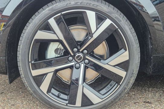 Volvo XC60 T6 Plug-In Hybrid AWD Ultra Dark
