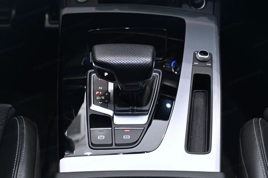 Audi Q5 40 TDI mHEV quattro S Line S tronic
