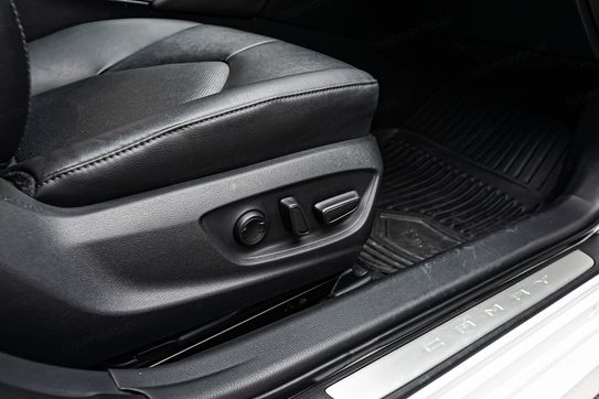 Toyota Camry 2.5 Hybrid Executive