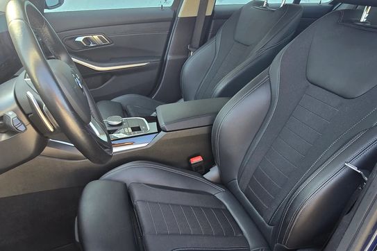 BMW Seria 3 318I Advantage