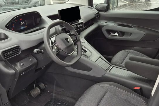 Peugeot Rifter MPV M L1H1 AT