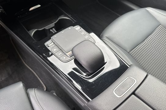 Mercedes CLA 200