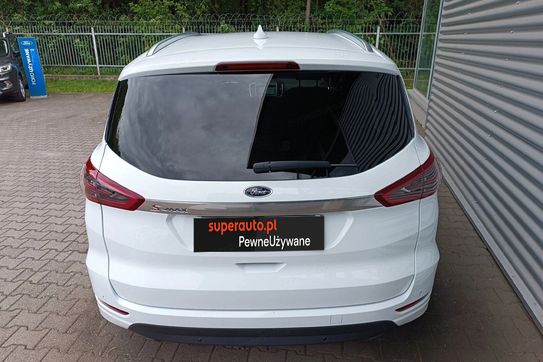 Ford S-MAX Hybrid Titanium CVT
