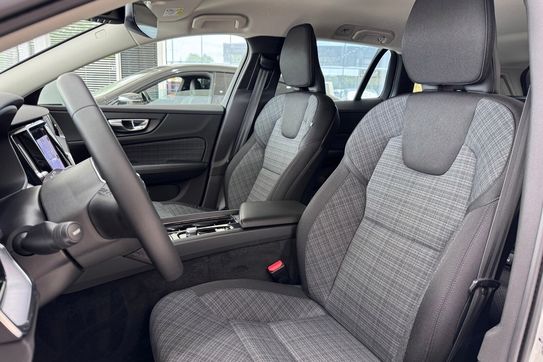Volvo V60 CC Pro B4 D AWD aut