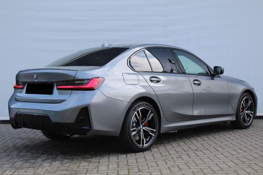 BMW Seria 3 330i xDrive M Sport