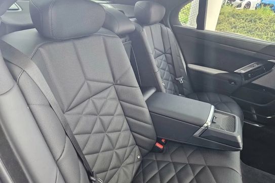 BMW Seria 7 740d xDrive M Sport