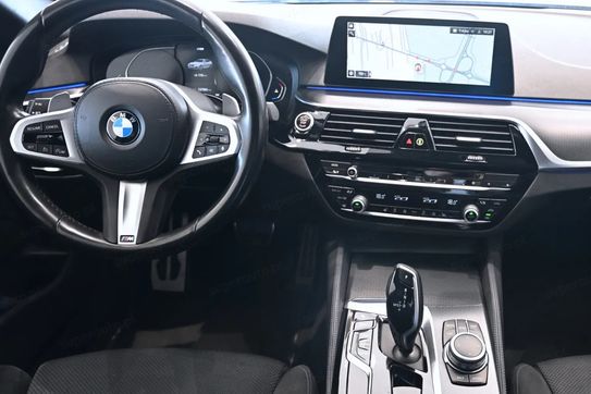 BMW Seria 5 520d xDrive mHEV M Sport sport-aut