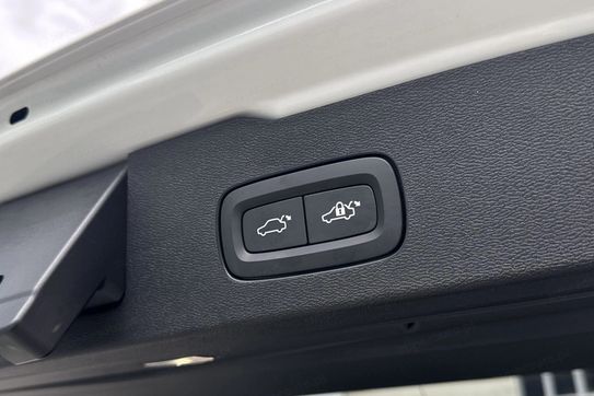 Volvo V60 B4 B Plus Dark aut