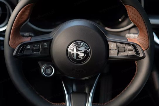 Alfa Romeo Giulia 2.0 Turbo Intensa Q4