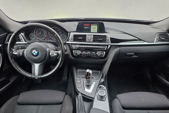 BMW Seria 3 320d xDrive Sport Line sport-aut