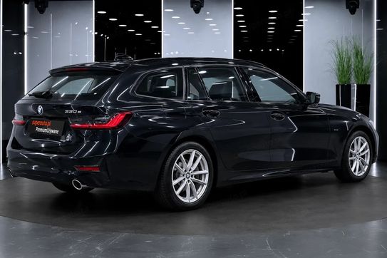 BMW Seria 3 330e xDrive Sport Line aut