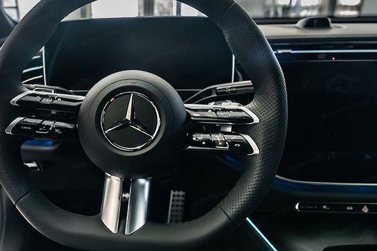 Mercedes E Klasa 220 d 4-Matic AMG