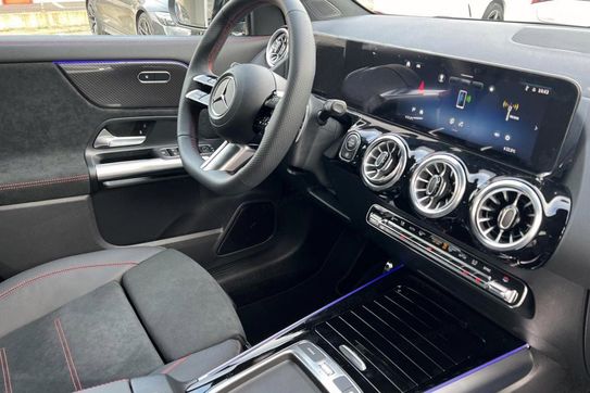 Mercedes GLA 200 AMG Line
