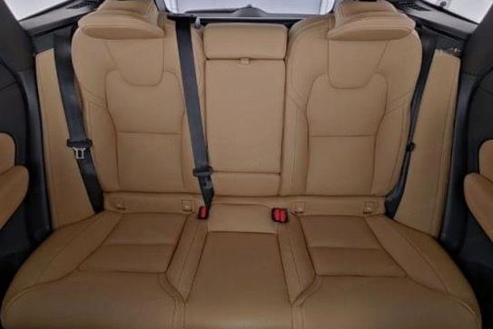 Volvo XC60 B5 B AWD Ultra Dark