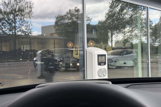 Volvo XC90 B5 AWD Ultra Dark