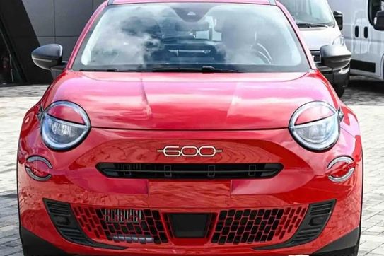 Fiat 600 Pop 1.2 Turbo Hybrid eDCT