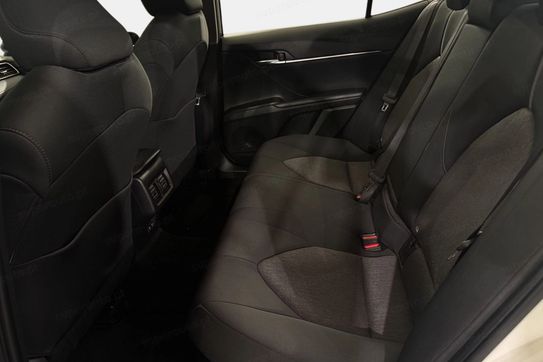 Toyota Camry 2.5 Hybrid CVT