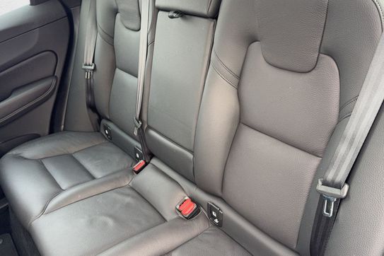 Volvo XC60 B5 B AWD Plus Dark aut