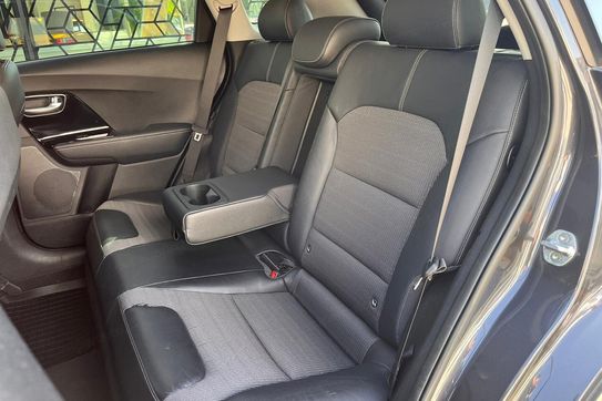 Kia Niro 1.6 GDI Hybrid L