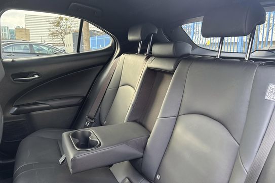 Lexus UX 250h GPF Business