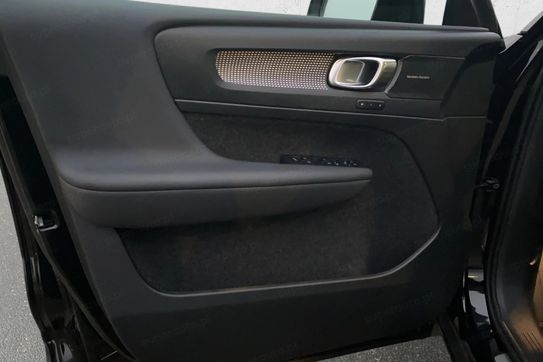 Volvo XC40 B3 B Plus Dark