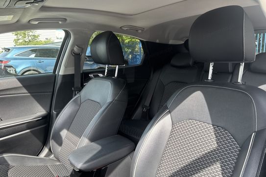 Kia XCeed L Business Line 1.5 T-GDI  DCT