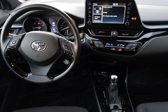 Toyota C-HR 1.8 Hybrid Style