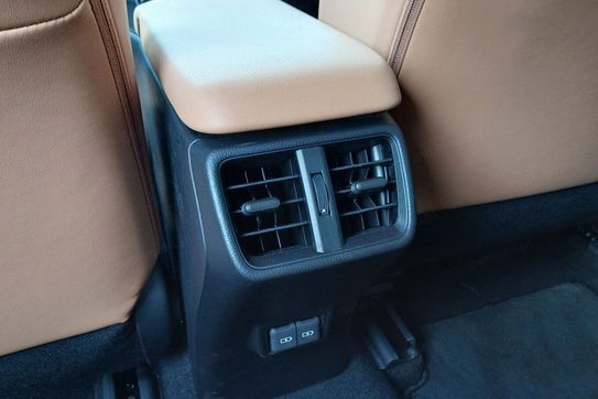 Lexus UX 300h F Sport Design