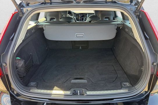 Volvo V60 B3 B Momentum Pro aut