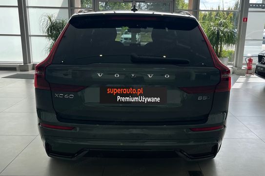 Volvo XC60 B5 B AWD Plus Dark
