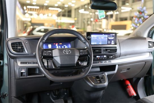 Toyota Proace Verso Long L2H1 Family AT