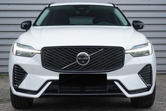 Volvo XC60 B5 AWD Plus Dark