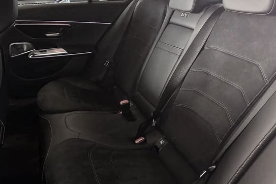 Mercedes Klasa E 200 4-Matic AMG