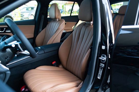 Mercedes Klasa E Estate 220 d 4MATIC AMG Line