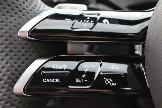 Mercedes Klasa E 200 4-Matic AMG