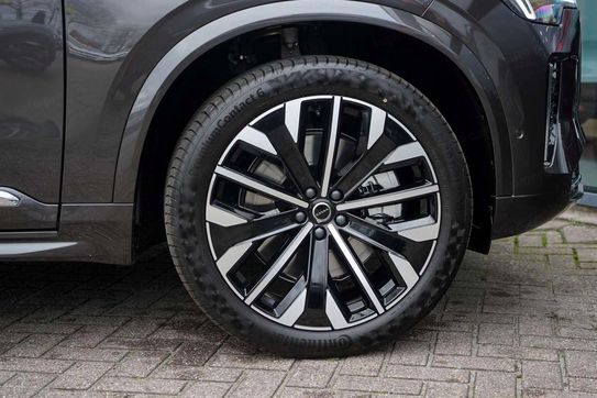 Volvo XC90 B5 AWD Plus Bright