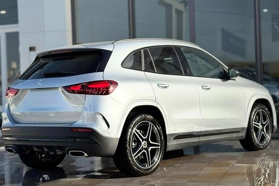 Mercedes GLA 220 4-Matic AMG Line