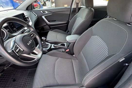 Kia Ceed 1.5 T-GDI M