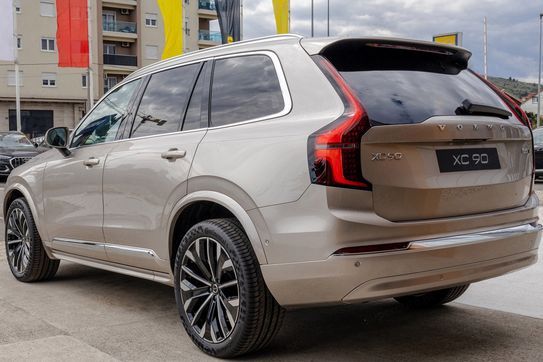 Volvo XC90 B5 B AWD Ultra Bright 7os
