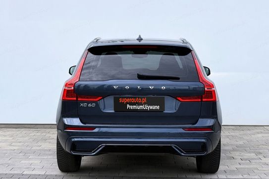 Volvo XC60 B5 B AWD Plus Dark aut