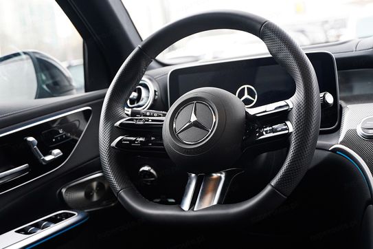 Mercedes GLC 200 4-Matic AMG Line