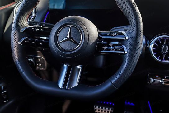 Mercedes GLB 200 AMG Line