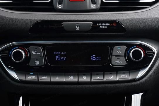 Hyundai i30 1.5 T-GDI 48V Smart DCT