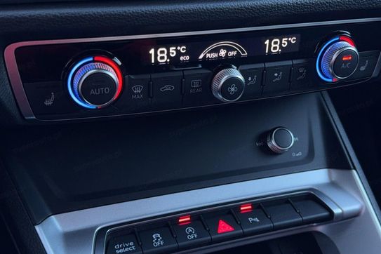 Audi Q3 35 TFSI mHEV S-Line S tronic