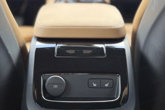 Volvo V90 T6 eAWD Plug-In Hybrid Plus Dark