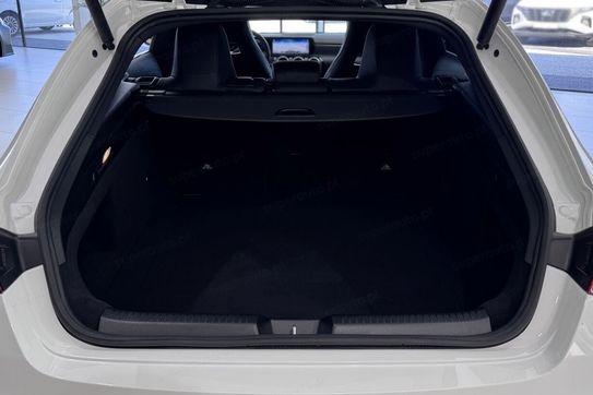 Mercedes CLA Shooting Brake 200 AMG Line