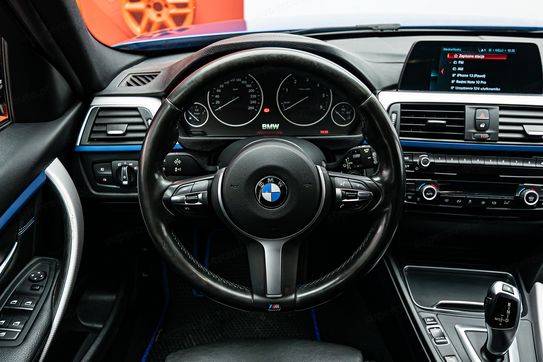 BMW Seria 3 320d M Sport  aut