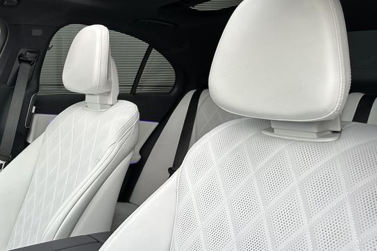 Mercedes Klasa E 300 de  4-Matic AMG